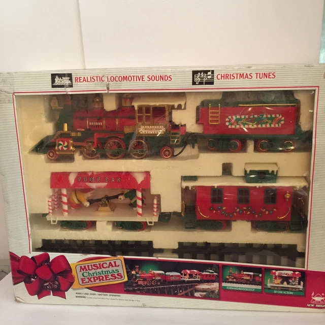 NEW BRIGHT MUSICAL Christmas Express, Elf Train Locomotive Holiday £48. ...