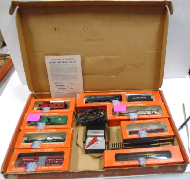 Lionel Post War HO No. 5717 Southern Pacific Freight Set