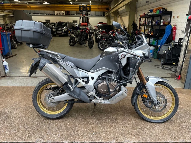 Honda CRF 1000 A2-K AFRICA TWIN AS 2019 BREAKING FOR PARTS
