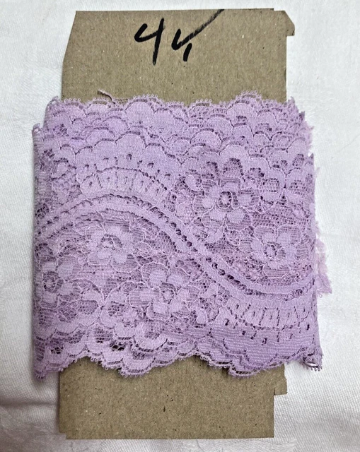 4 yards of vintage Lavendar purple lace 3" floral theme