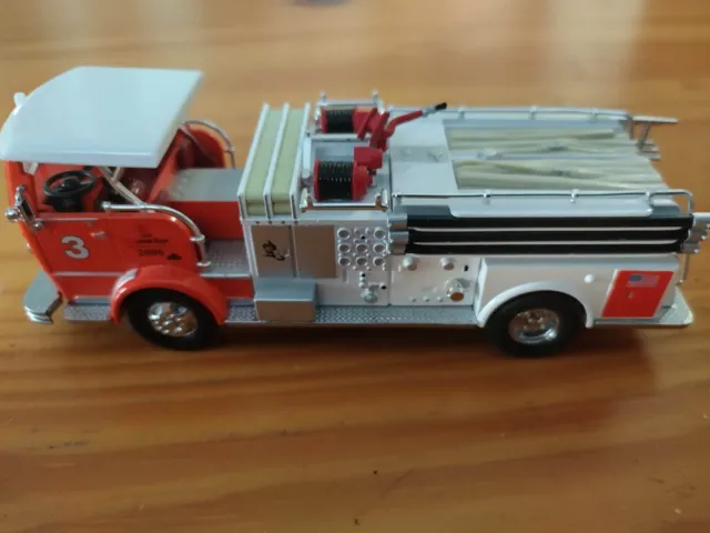 Fire Truck Code 3 2000 Firehouse Expo Crown Pumper E3 12228 Limited Edition