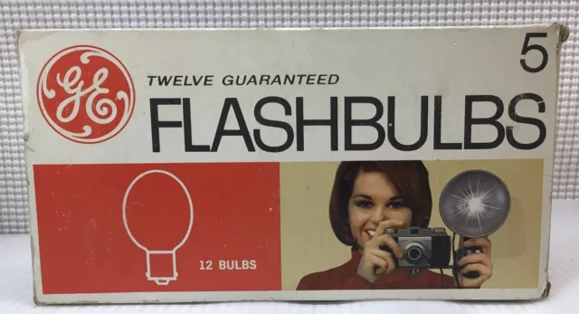 Vintage General Electric GE 5B Blue Camera Flash Bulbs 1 Box 12 Bulbs NOS