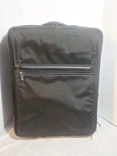 Tumi Alpha Black Expandable 2 Wheeled Carry-on International Luggage 22021D4