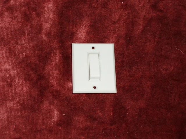 Interrupteur Simple Allumage Legrand Mistral Avec Boîtier - Occasion Fonctionnel