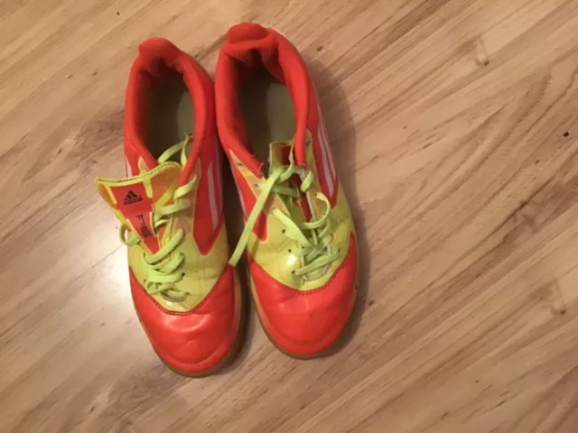 Fussballschuhe für die Halle Gr. 37