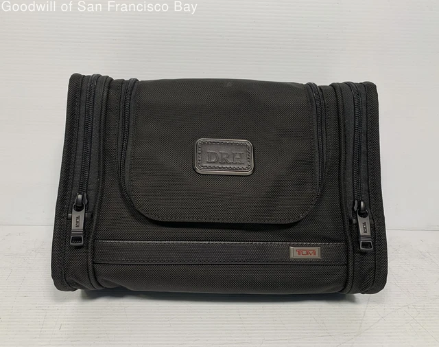 Tumi Womens Alpha Traveling Kit Bag Black Nylon Pockets Lined Compartments