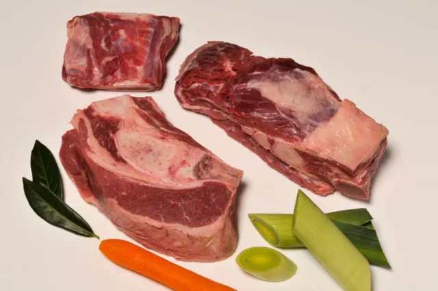 Direkt vom Bauern 1 kg Suppenfleisch mit Knochen für die kräftige Brühe