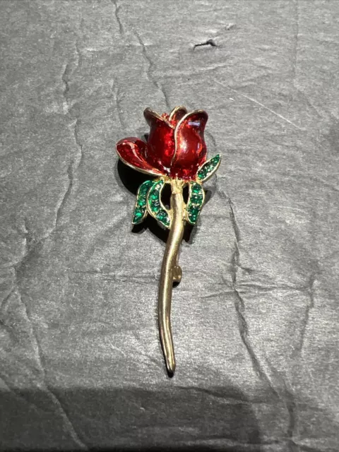 Vintage Red Enamel Rose Brooch Gold Tone w/Green Rhinestones Pin. Lot 28