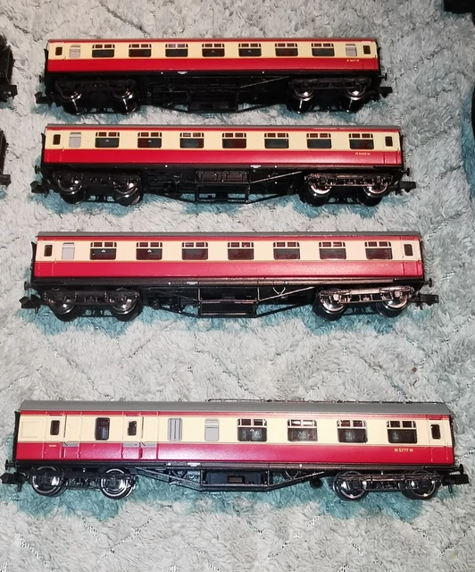 GRAHAM FARISH N Gauge BR Maroon/Cream Mk1 passenger Coaches x8 £42.30 ...