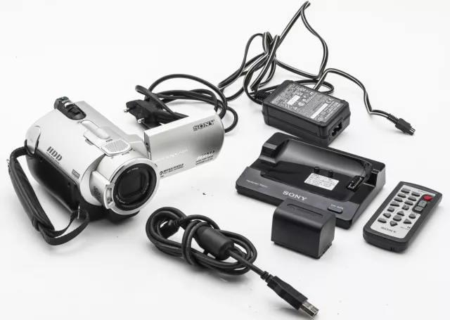 Sony Digital Handycam DCR-SR190E Video Camera Camera 40GB HDD Internal