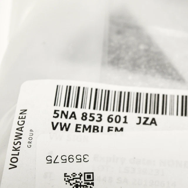 VW TIGUAN MK2 Front Bumper Radiator Grille Emblem Badge 5NA853601JZA ...