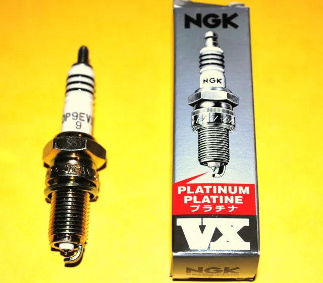 1 bougie NGK Platinium DP9EVX-9 scooter moto neuf