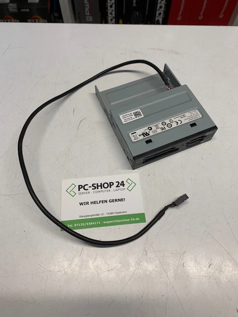 BATCH #: 9330 Monitor VGA Lector Tarjetas de Memoria Cf