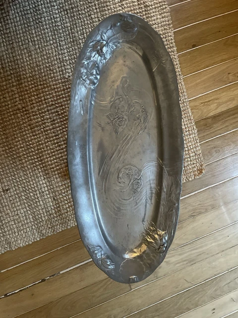 Grand plat en dinanderie d'étain de Just Andersen époque Art