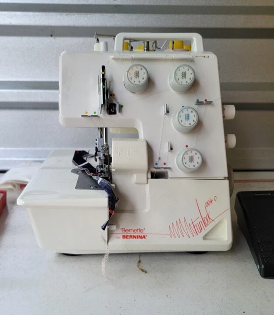 Bernette Bernina 004-D Funlock Portable Overlock Serger Sewing Machine + Manual