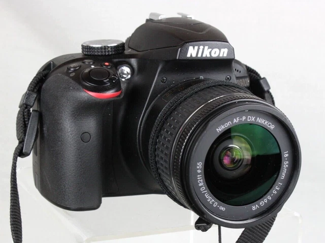 Near-Mint Nikon D3400 w/Nikkor 18-55 DX VR Lens Works Great 3