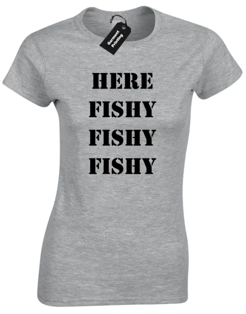 T-Shirt Donna Here Fishy Fishy Divertente Carpa Pescatore Pescatore Abbigliamento Pescatore