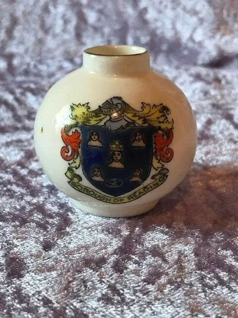 Arcadian Crested Ware Miniature Globular Vase with Crest of Reading