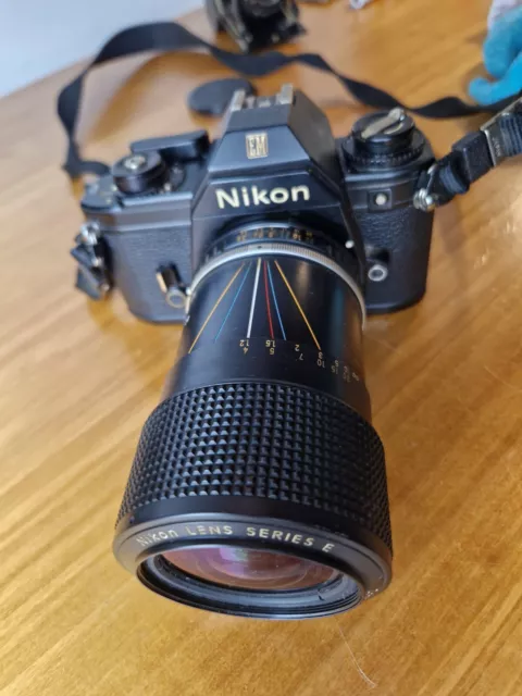 NIKON EM | SLR Kamera + Objektiv Zoom 36 ~ 72mm 1:3,5 | Klassiker