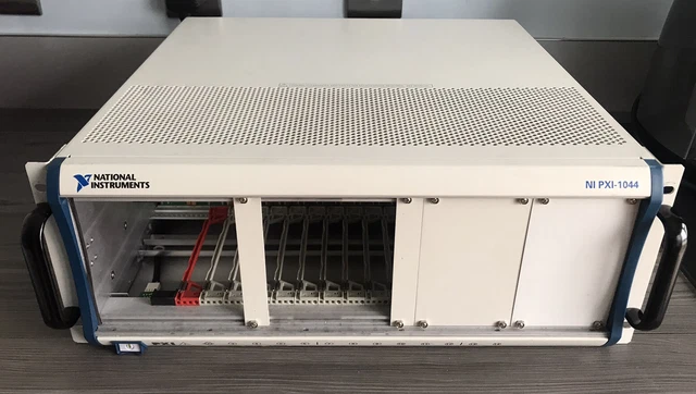 National Instruments NI PXI-1044 Telaio 14 slot P/N 192011-01L