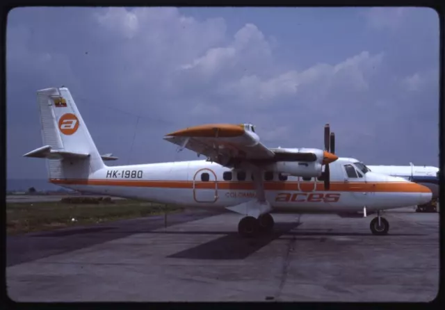 35 mm AIRCRAFT SLIDE HK-1980 DHC-6 Twin Otter Aces Colombia DATED 1984 #6516