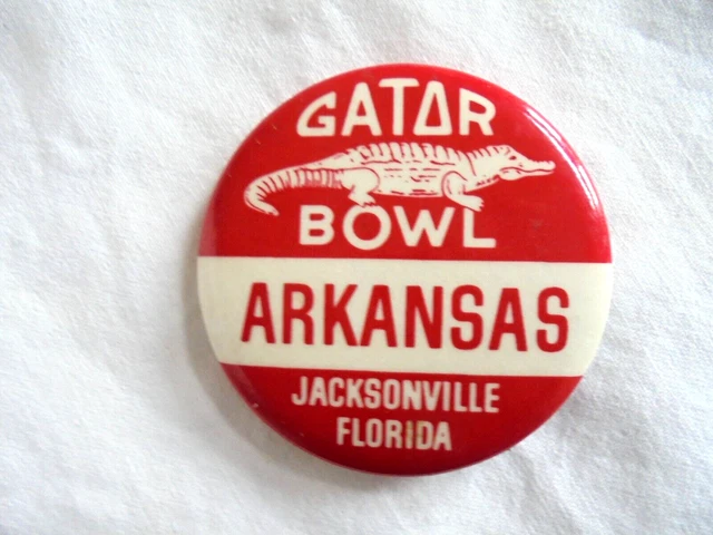 Vintage Arkansas Razorbacks Gator Bowl College Football Game Souvenir Pinback