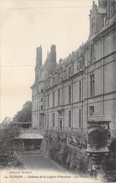 CPA-Écouen château de la Légion d'Honneur les fossés (127844)