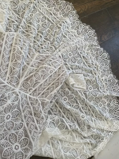 Boho Beach Ivory Floral Netted Flute Wedding Dress Size 8-10. Sparkling