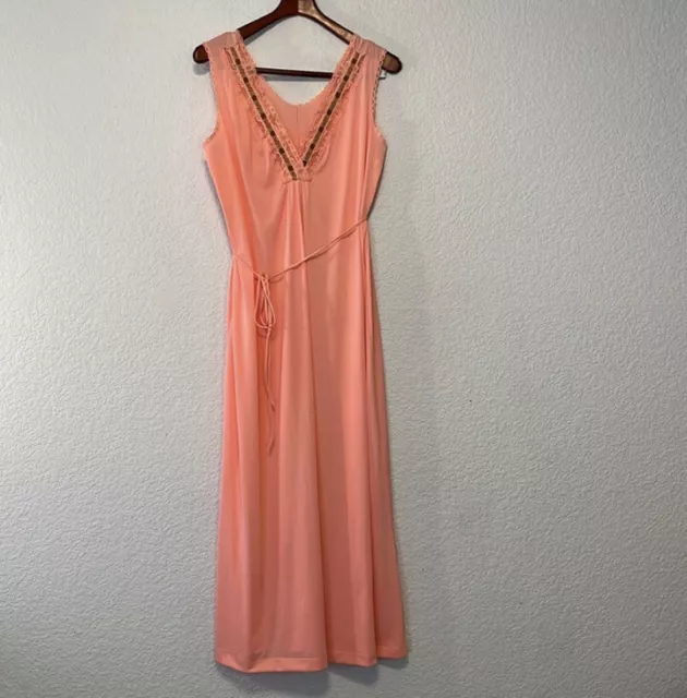 Vintage 70s Gossard Artemis Floral Trim Nightgown Size medium