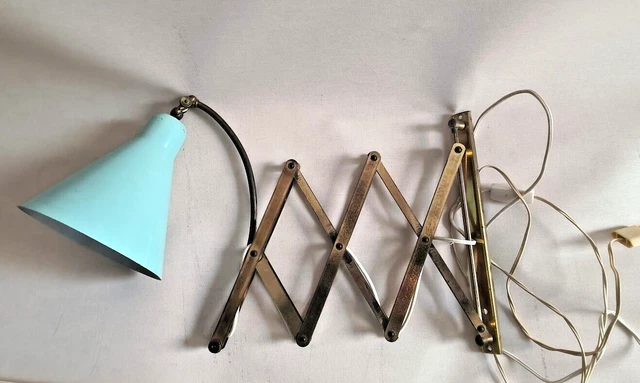 LAMPADA Applique  estensibile. Ottone e metallo smaltato. SARFATTI '50 ITALY