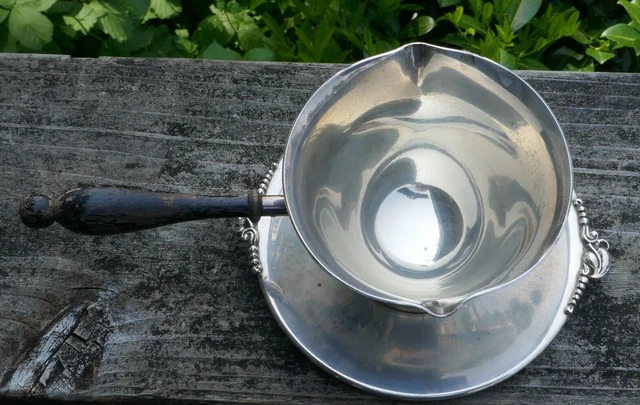 Antique Quaker Silver Co. Sterling Handled Sauce Boat w/ Underplate - Model 9524