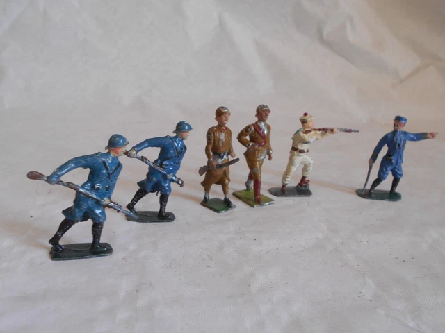 Cbg Mignot Plomb Vintage 1/32 1 Trompette Et 1 Officier 1er Empire