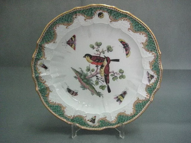 Meissen Teller mit Vogel und Insekten Schuppenmalerei um ca. 1850