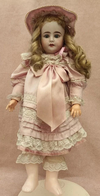 POUPÉE ALLEMANDE TYPE Fleischmann tête porcelaine marquée en creux 2X