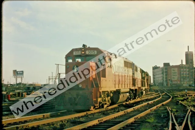 Orig. Slide Illinois Central Gulf ICG 3015 EMD GP40 21st St. Chicago 4-12-74