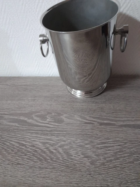 JOLI SEAU A Champagne Signe Jean Couzon EUR 12,00 - FR