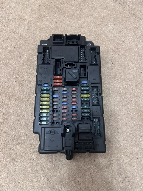 GENUINE USED MINI Fuse Box / Board for R60 Countryman - PL3 SPEG (H6 ...