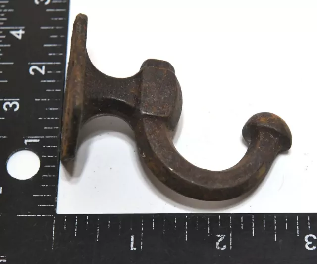 2 Vintage Metal Hat Or Coat Hooks 4