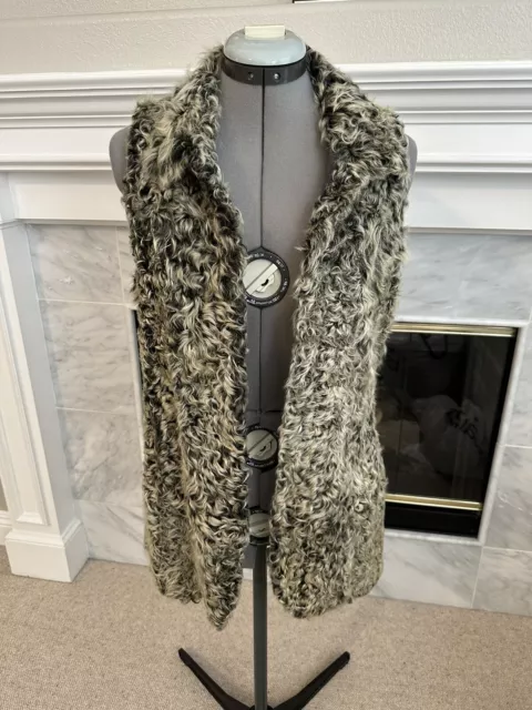 Theory Fur Vest. Lamb. Gray. Size S