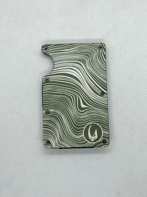 Beskar Themed Minimalist Wallet With  Mudhorn Sigil - RFID Blocking (Green)