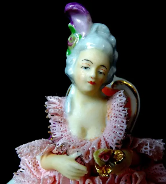 Alka Dresden Lace #129 Lady Charlotte Sitting Porcelain 4 1/2" Figurine 1938-56 3