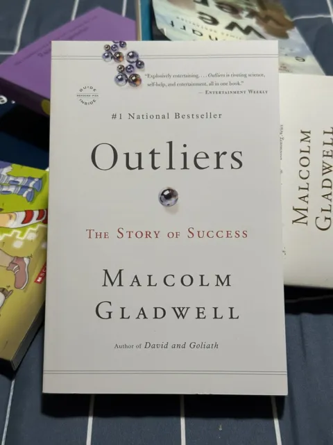 Outliers: The Story of Success by Gladwell, Malcolm