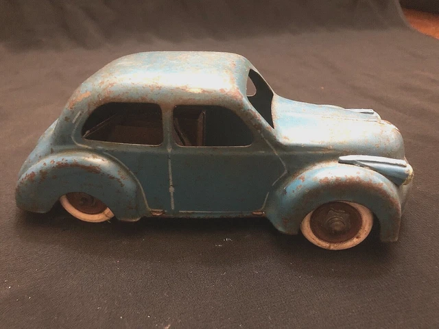 Ancienne Voiture De Course Américaine En Tôle – Superbe Pièce Vintage Pour Collection