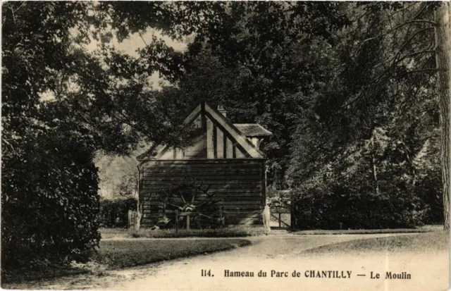 CPA Hameau du Parc de CHANTILLY Le Moulin (377641)
