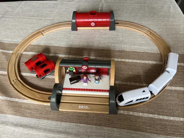 Brio Wooden Train METRO RAILWAY SET 33513 & EXTRAS / READ works w/Thomas Tank