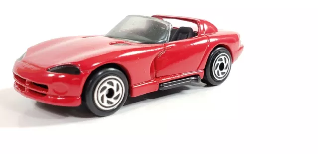 1992-1996 Dodge Viper Rt/10 1:64 Scale Collectible Diorama Diecast Model Car