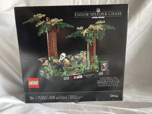 LEGO Star Wars: Endor Speeder Chase Diorama (75353) LEGO Star Wars: Endor Speeder Chase Diorama (75353)