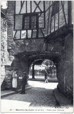 CPA/DEP 78/MANTES PORTE AUX  PRÊTRES 