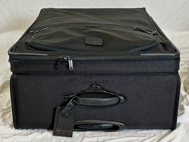 TUMI Alpha black nylon, 2-wheel, exp'd suiter 22028DH (28x21x12-14.5"), Thailand 7