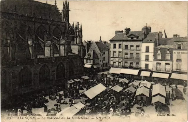 CPA AK Alencon (Orne) - Le Marche Place de la Madeleine (250106)